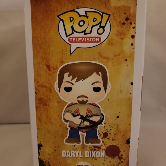 Daryl Dixon with Poncho #72 Funko Pop - Picture 6 of 10
